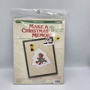 VTG DMC Wee Winsomes Make A Christmas Memory Counted Cross Stitch Kit #3005